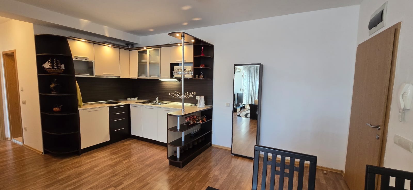 Продава 3-СТАЕН, гр. Ахелой, област Бургас, снимка 5 - Апартаменти - 54336003