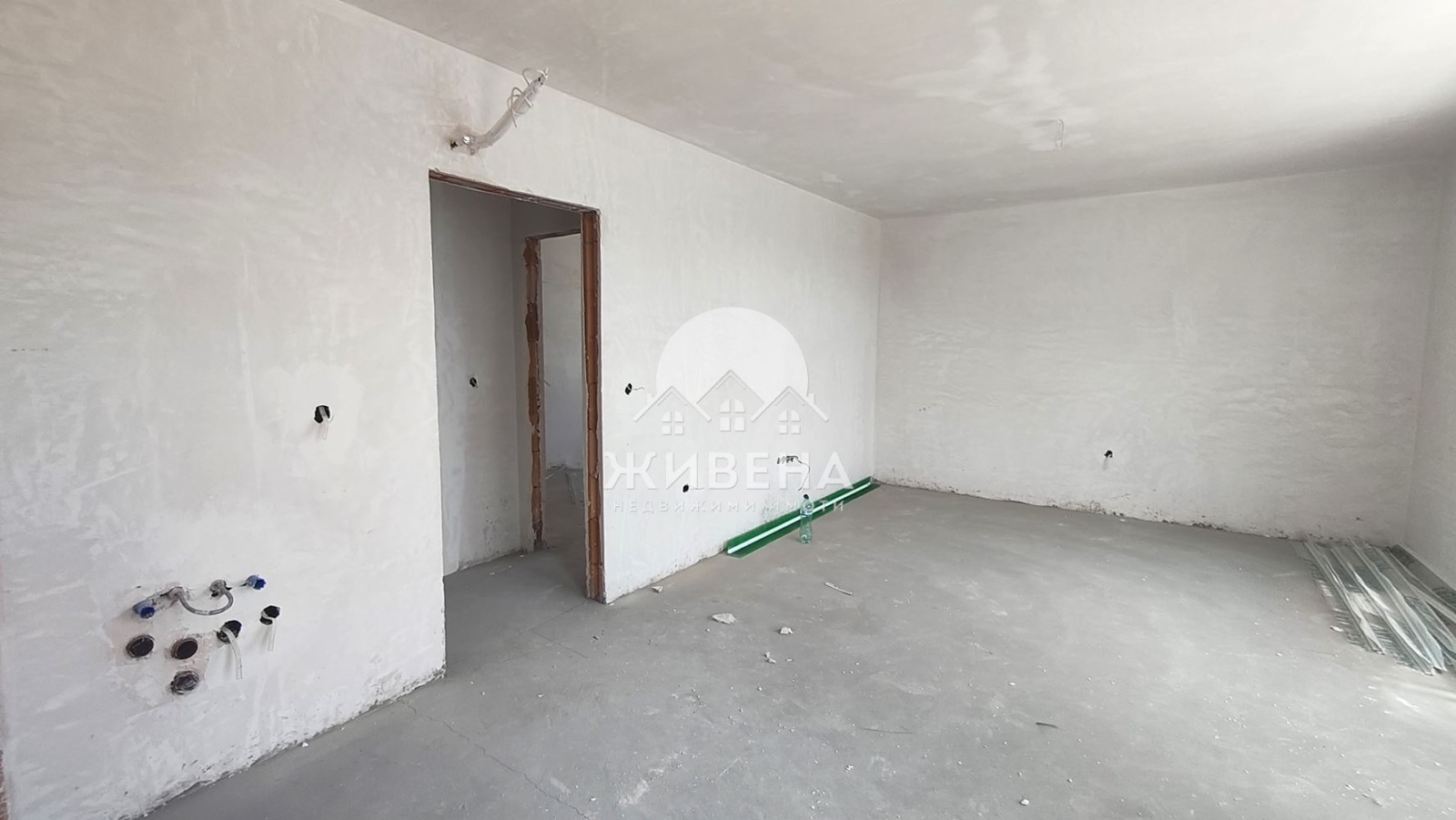 Продава 3-СТАЕН, гр. Варна, Левски 1