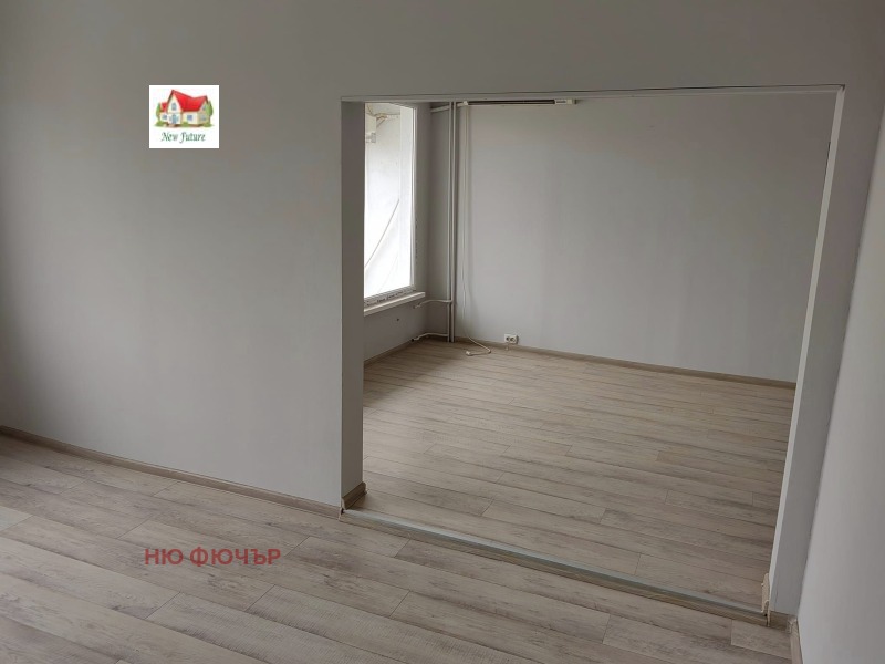 À venda  2 quartos Pernik , Iztok , 88 m² | 43554390 - imagem [6]