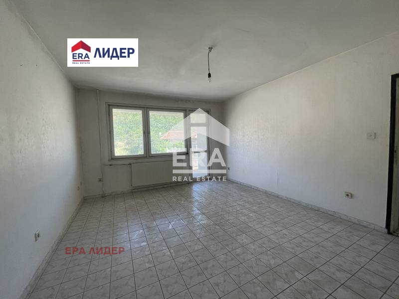 Продава  Къща област Русе , с. Николово , 216 кв.м | 21653803 - изображение [6]