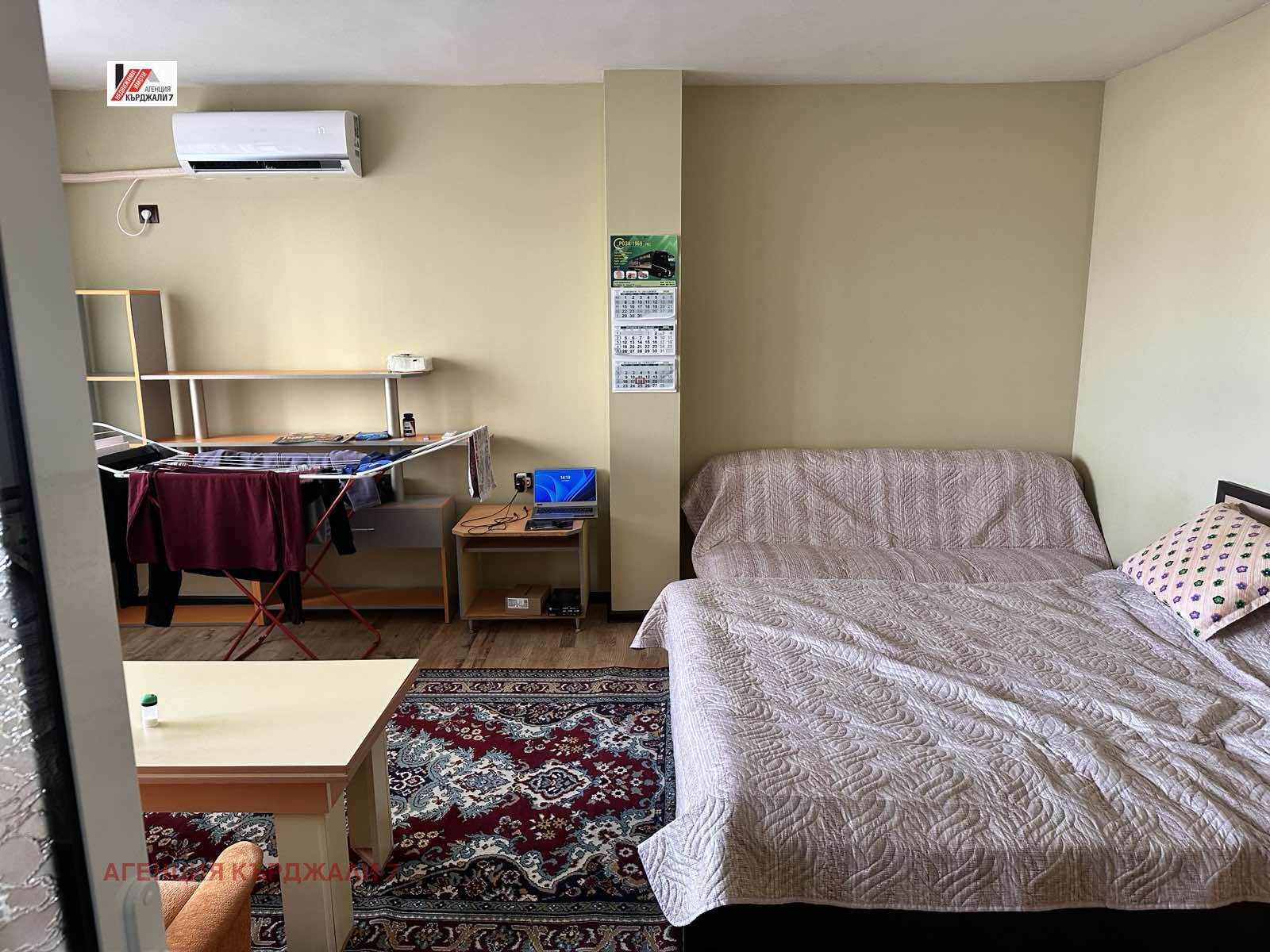 Продава 4-СТАЕН, гр. Кърджали, Възрожденци, снимка 7 - Апартаменти - 53809139