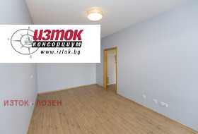 Μεζονέτα Μλαδοστ 3, Σοφηια 11