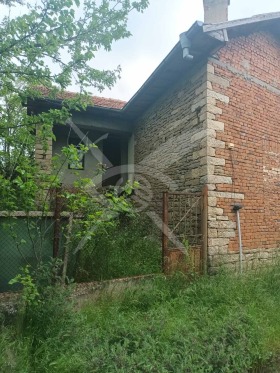Продажба на имоти в с. Есен, област Бургас - изображение 1 