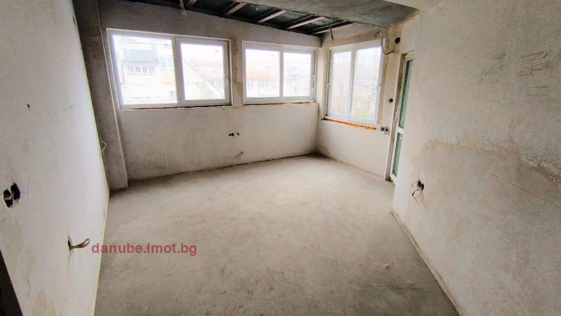 Zu verkaufen  3 Schlafzimmer Ruse , Zentar , 175 qm | 63818233 - Bild [11]
