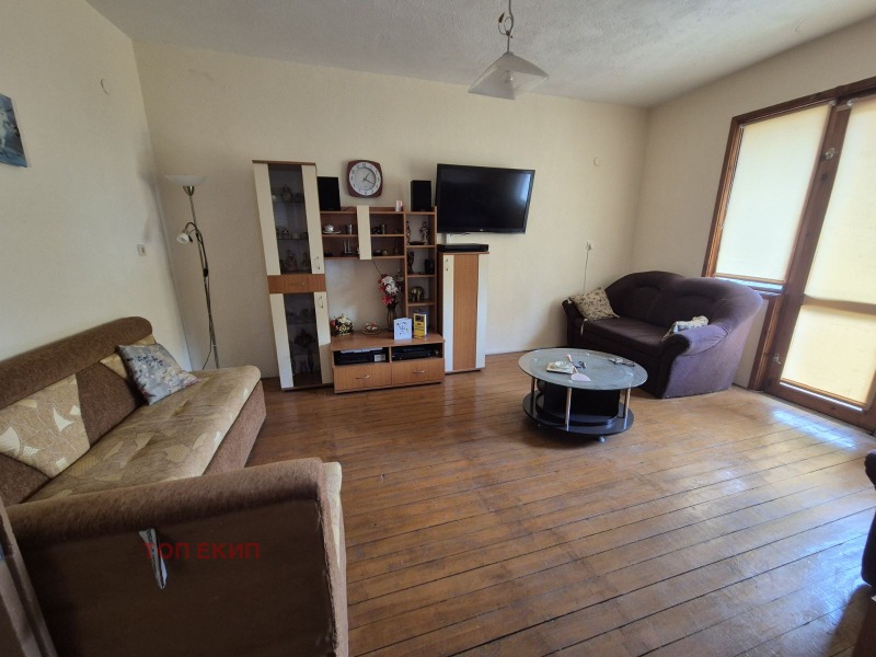 Продава КЪЩА, с. Яхиново, област Кюстендил, снимка 5 - Къщи - 52536761