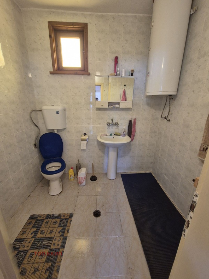 Продава КЪЩА, с. Яхиново, област Кюстендил, снимка 3 - Къщи - 52536761