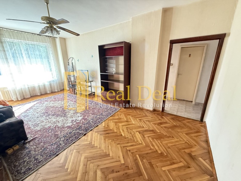 Til salgs  2 soverom Sofia , Krasno selo , 94 kvm | 99942402 - bilde [3]