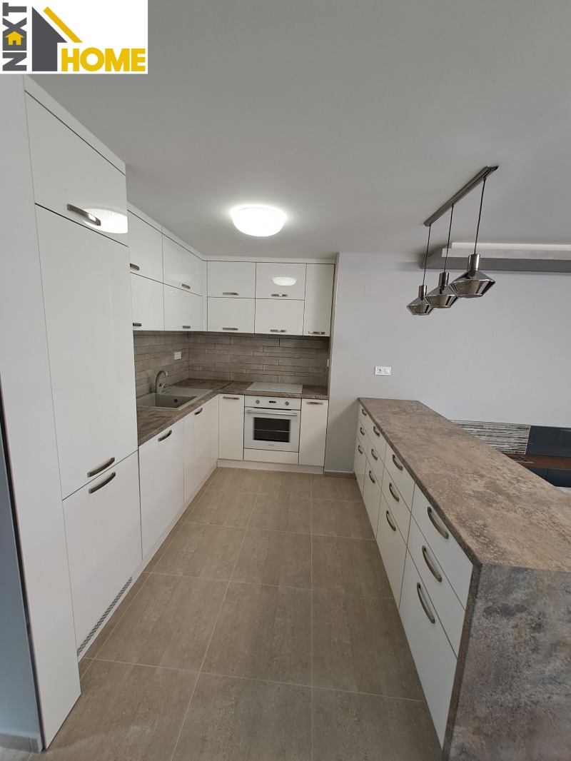 À venda  Casa Plovdiv , Komatevsko chose , 186 m² | 73702123 - imagem [3]