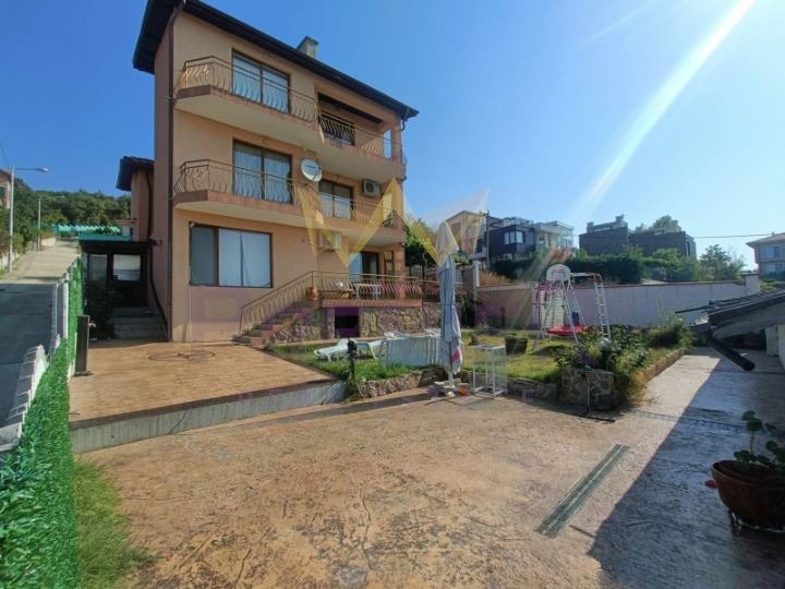 Продава КЪЩА, гр. Свети Влас, област Бургас, снимка 8 - Къщи - 53428570