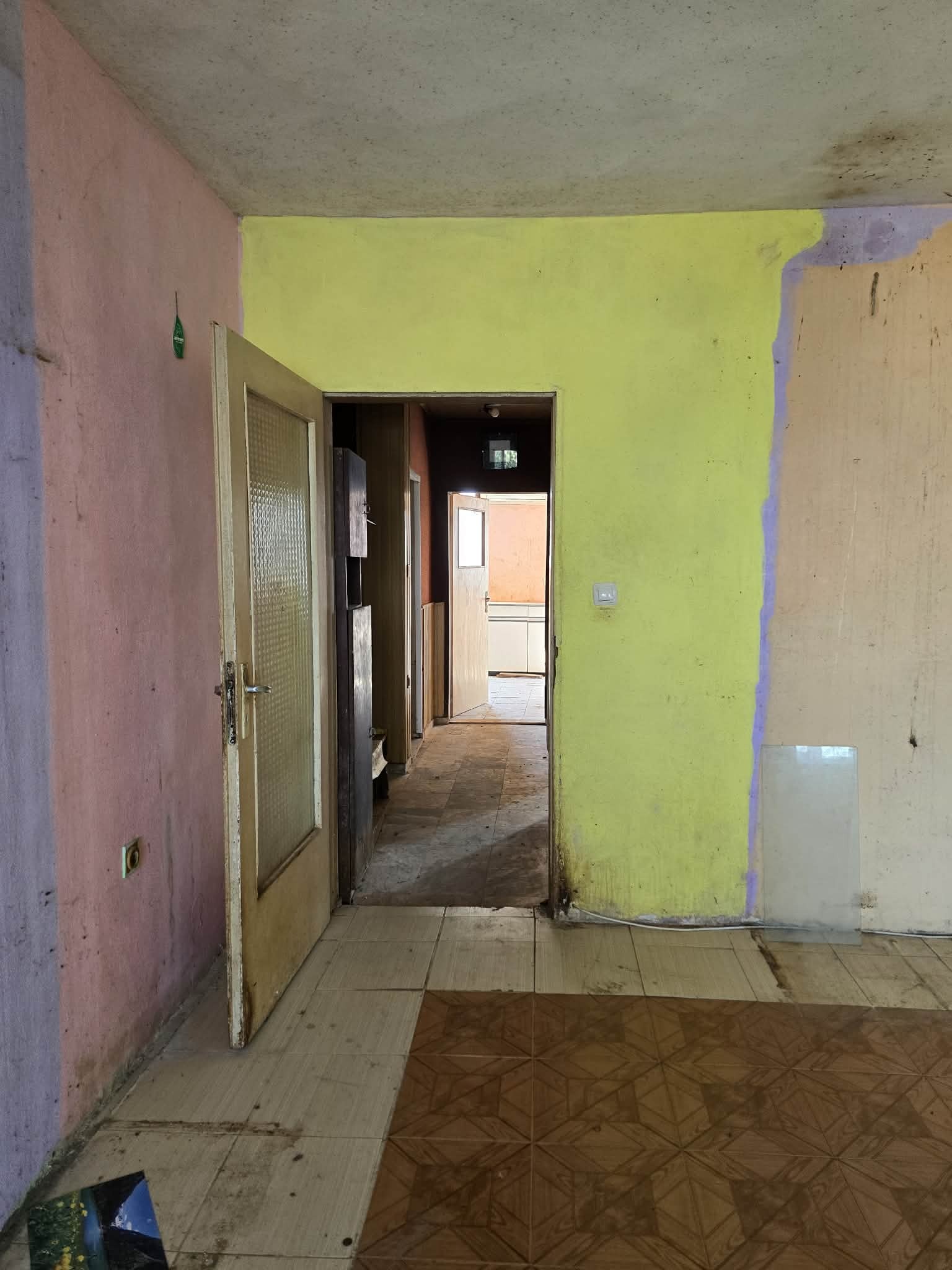 Продава 2-СТАЕН, гр. Монтана, Идеален център, снимка 2 - Апартаменти - 55622314