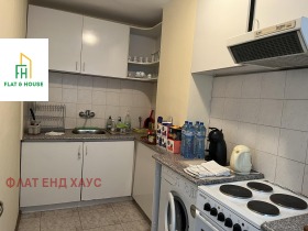 Μεζονέτα Σπορτνα ζαλα, Βαρνα 3