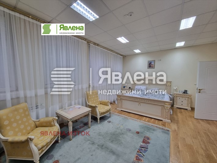 Продава 3-СТАЕН, гр. Шумен, Център