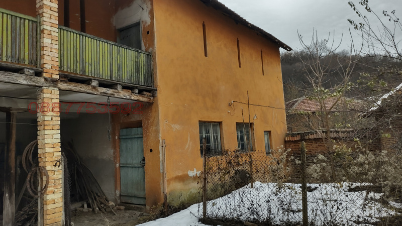 Продава КЪЩА, с. Беглеж, област Плевен, снимка 2 - Къщи - 53130930