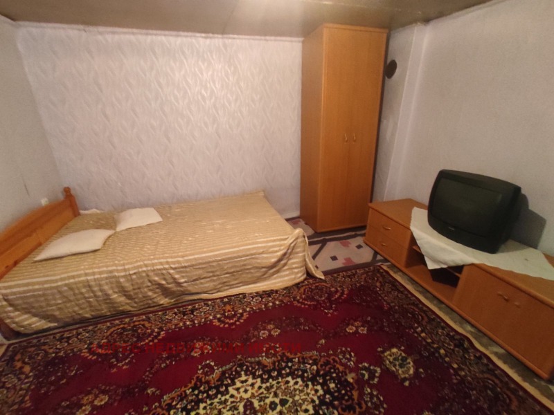 Myytävänä  Talo Stara Zagoran alue , Kovatševo , 150 neliömetriä | 81574660 - kuva [3]