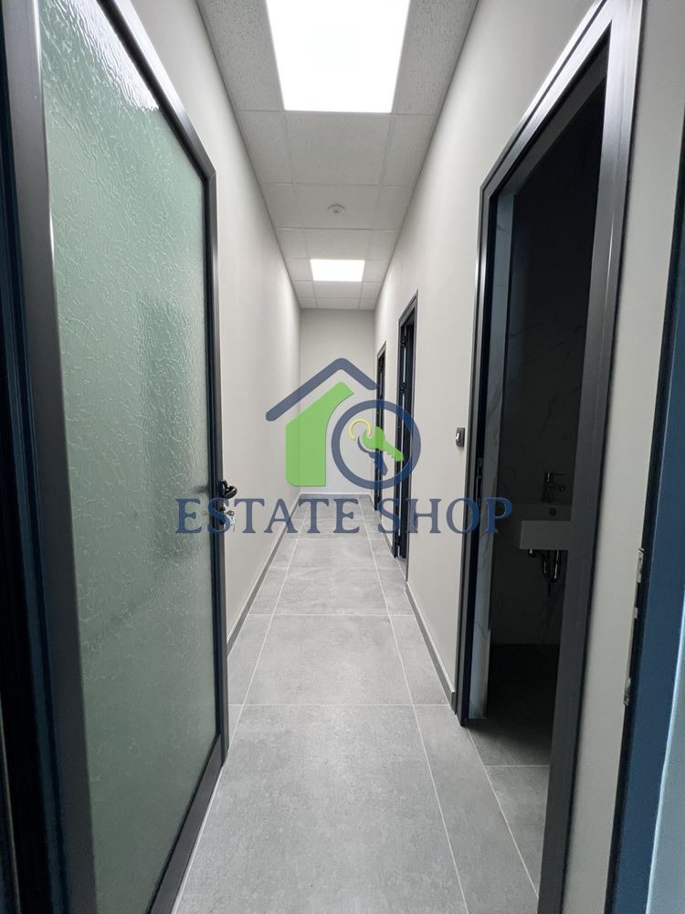 Продава  Магазин град Пловдив , Пазарджишко шосе , 1120 кв.м | 73263911 - изображение [8]