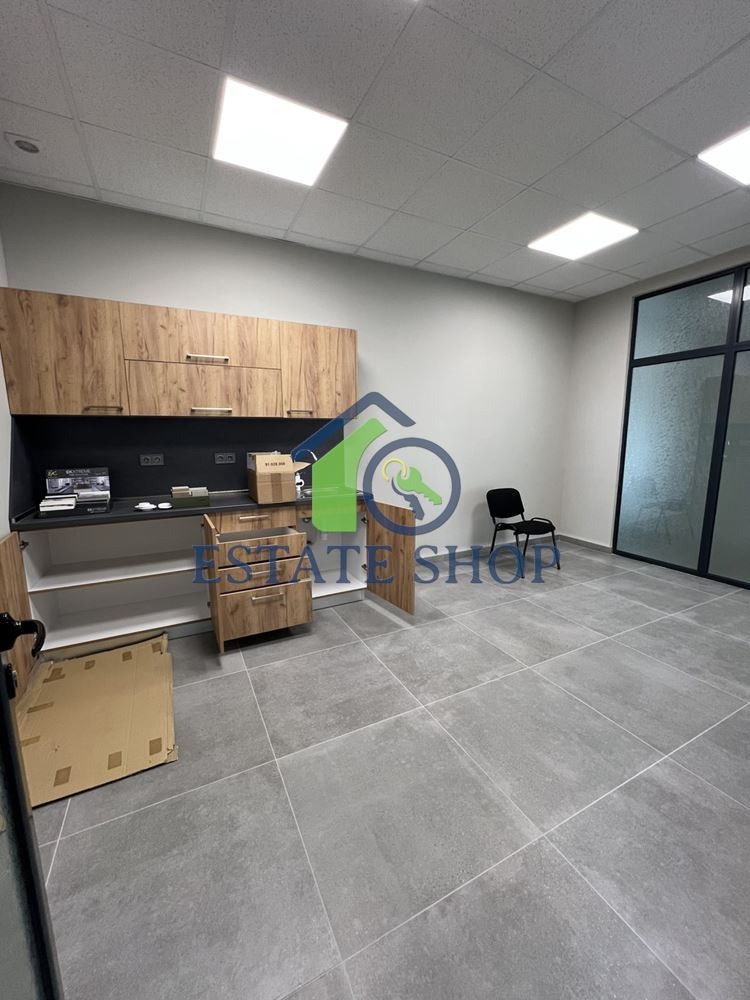 Продава  Магазин град Пловдив , Пазарджишко шосе , 1120 кв.м | 73263911 - изображение [11]