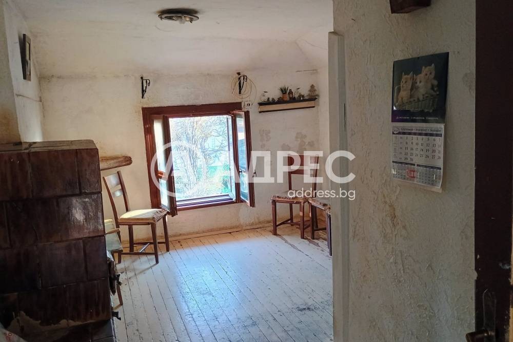 Продава ЕТАЖ ОТ КЪЩА, гр. София, Карпузица, снимка 3 - Етаж от къща - 54331314