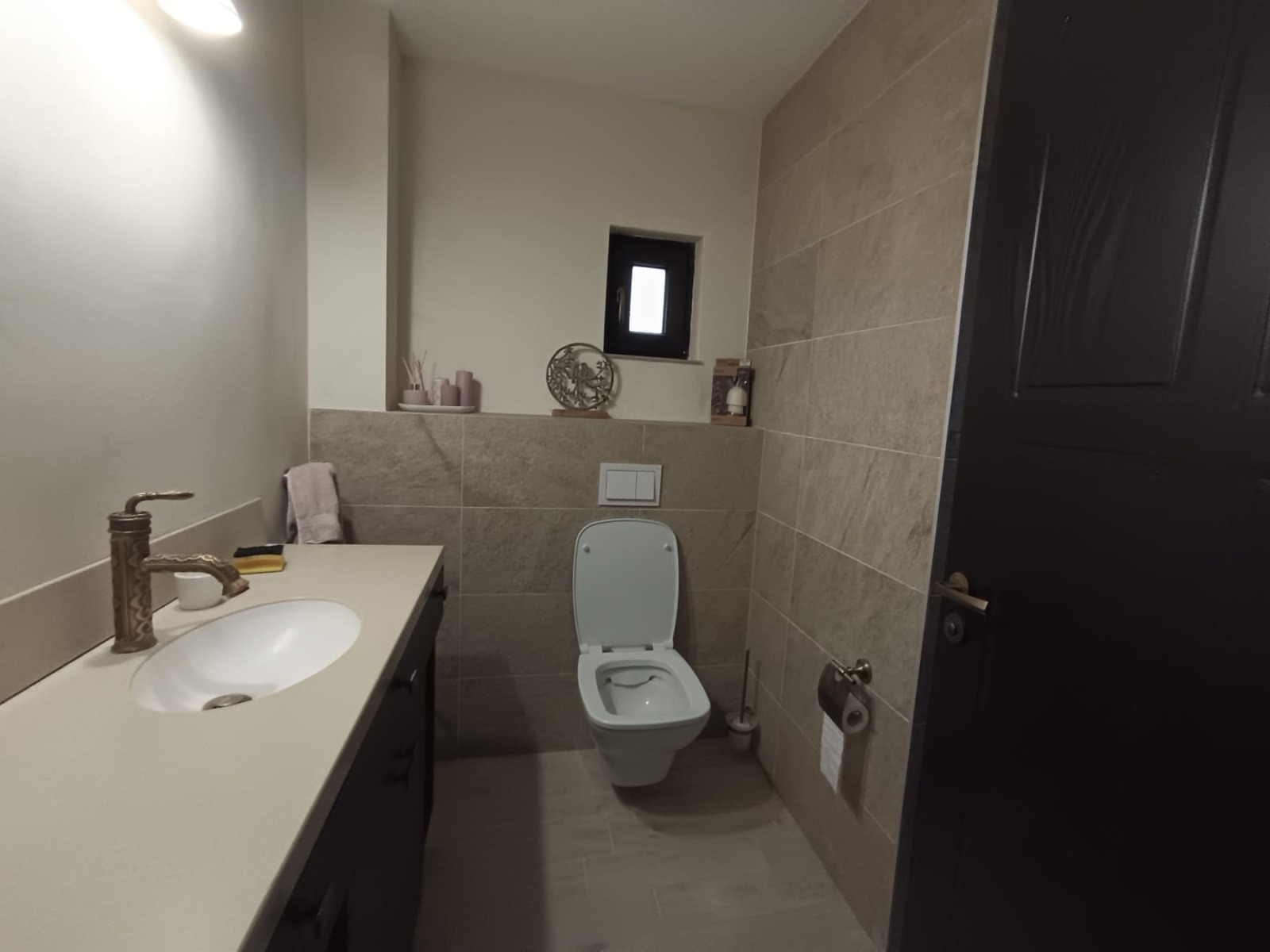 Продава КЪЩА, гр. Добрич, в.з. Лозята, снимка 16 - Къщи - 55176069