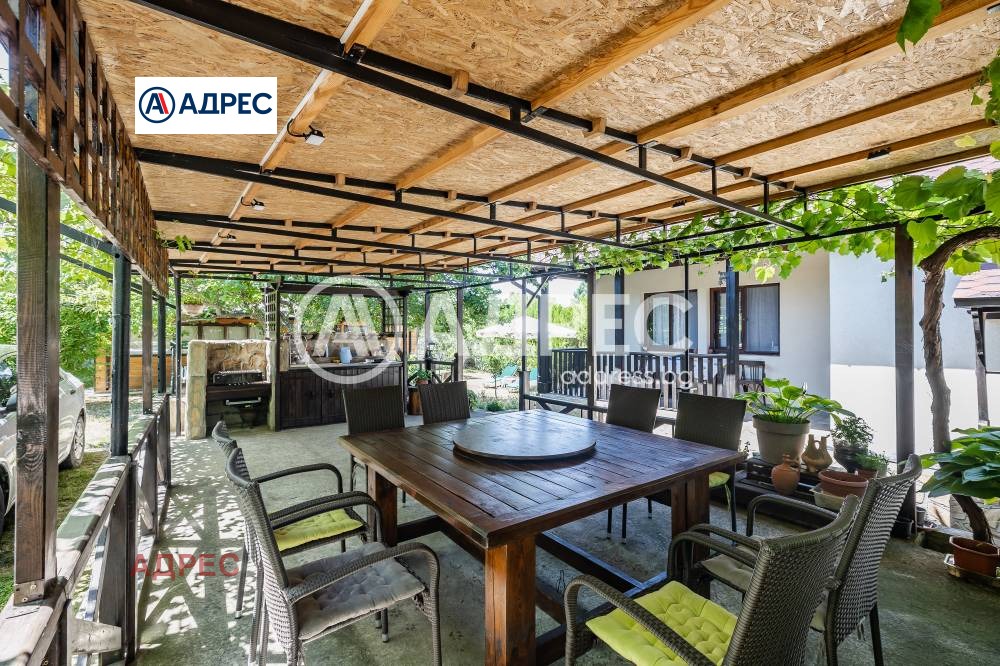 Продава КЪЩА, гр. Варна, м-т Перчемлията, снимка 2 - Къщи - 55612488