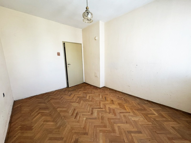 Продава 3-СТАЕН, гр. Велико Търново, Център, снимка 7 - Апартаменти - 53008198