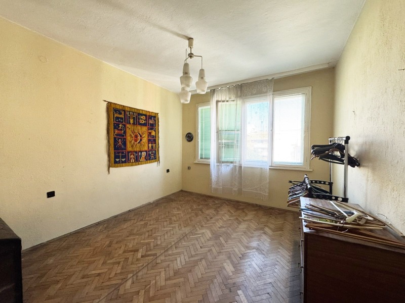 Продава 3-СТАЕН, гр. Велико Търново, Център, снимка 8 - Апартаменти - 53008198