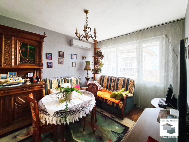 Продава 4-СТАЕН, гр. Велико Търново, Акация, снимка 3 - Апартаменти - 52532135