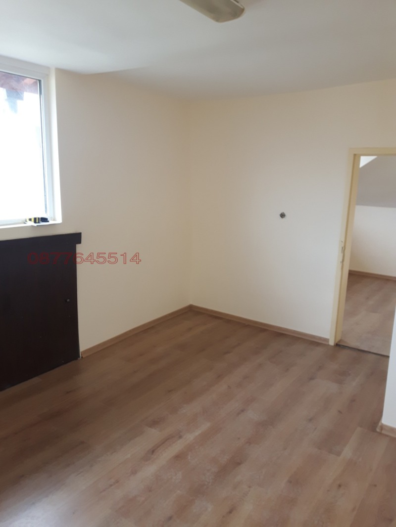 Продава МНОГОСТАЕН, гр. София, Редута