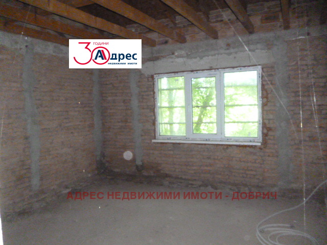 Продава КЪЩА, с. Ломница, област Добрич, снимка 5 - Къщи - 54773010