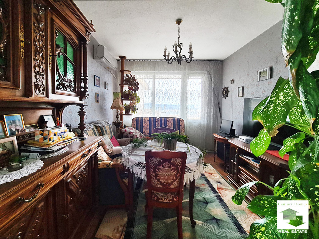 Продава 4-СТАЕН, гр. Велико Търново, Акация, снимка 2 - Апартаменти - 52532135