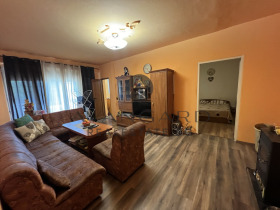 2 bedroom Izgrev, Plovdiv 1