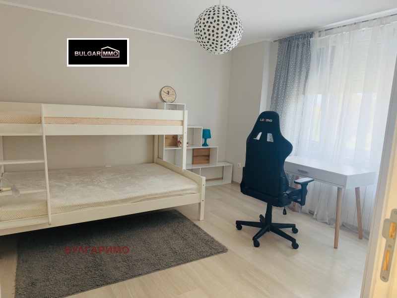 Eladó  3 hálószobás Sofia , Slatina , 107 négyzetméter | 45205111 - kép [14]