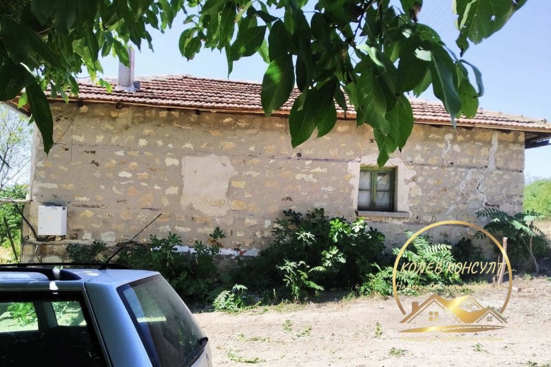 Продава КЪЩА в област Хасково, с. Момково - 80 кв.м / 22 900 € » 44 788.51 лв., КОЛЕВ КОНСУЛТ