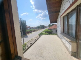 Продажба на имоти в гр. Генерал Тошево, област Добрич — страница 2 - изображение 2 