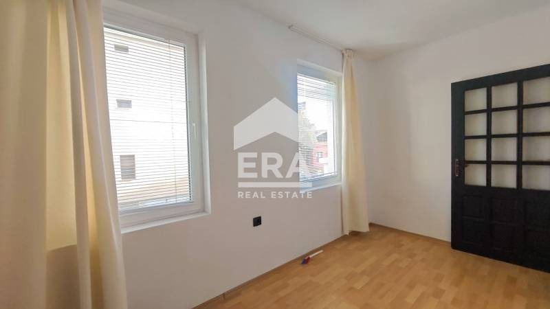 Продава 2-СТАЕН, гр. Търговище, Вароша, снимка 5 - Апартаменти - 52987193