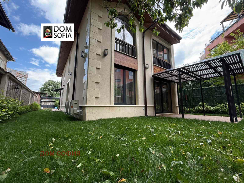 Til salg  Hus Sofia , Boyana , 235 kvm | 21544297 - billede [2]