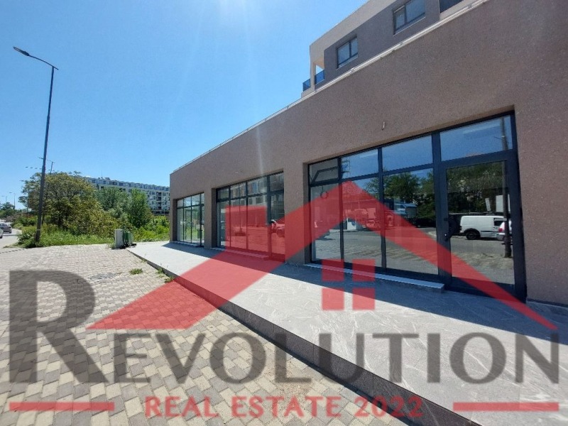 Продава МАГАЗИН в град Кърджали, Център - 247 кв.м / 643 000 € » 1 257 598.69 лв., РЕВОЛЮЦИЯ НЕДВИЖИМИ ИМОТИ 2022