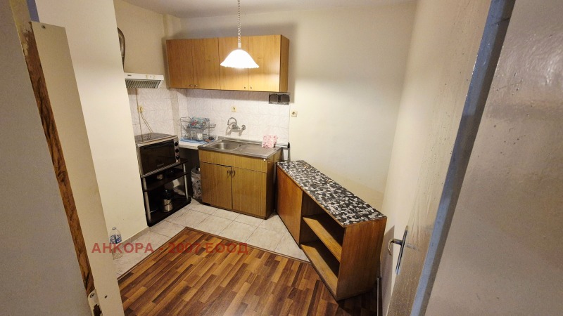 Продава 2-СТАЕН, гр. София, Лагера, снимка 3 - Апартаменти - 52472955