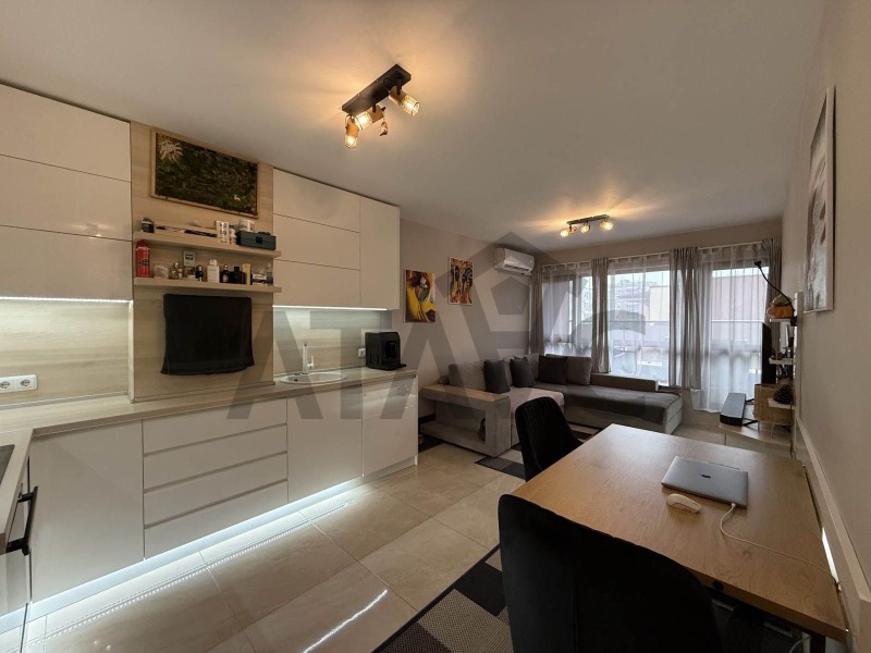 Продава 2-СТАЕН, гр. Пловдив, Кючук Париж