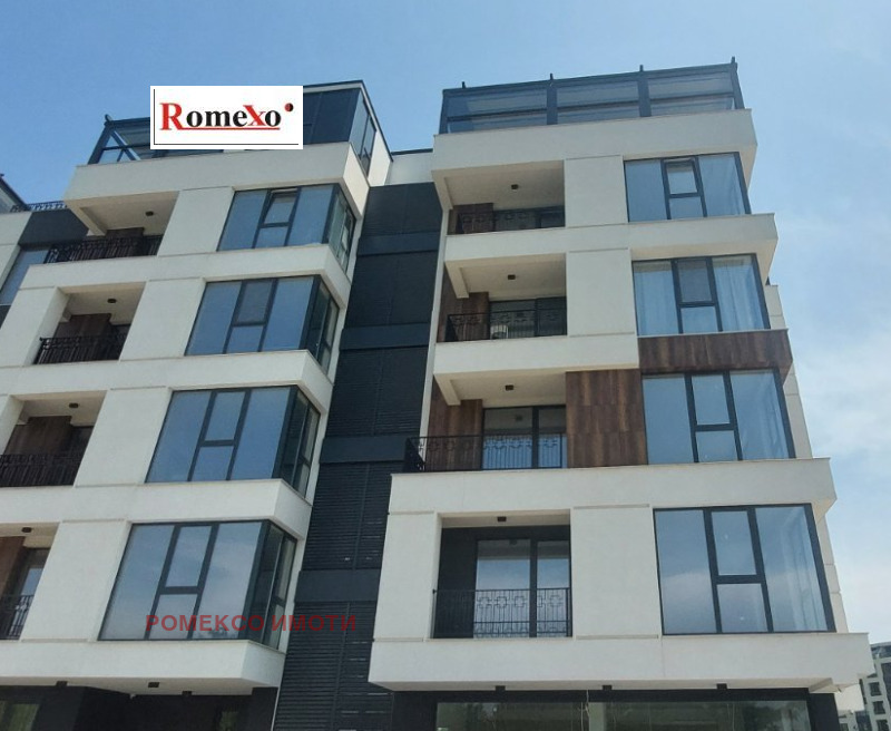 Myytävänä  2 makuuhuonetta Plovdiv , Hristo Smirnenski , 104 neliömetriä | 60651887