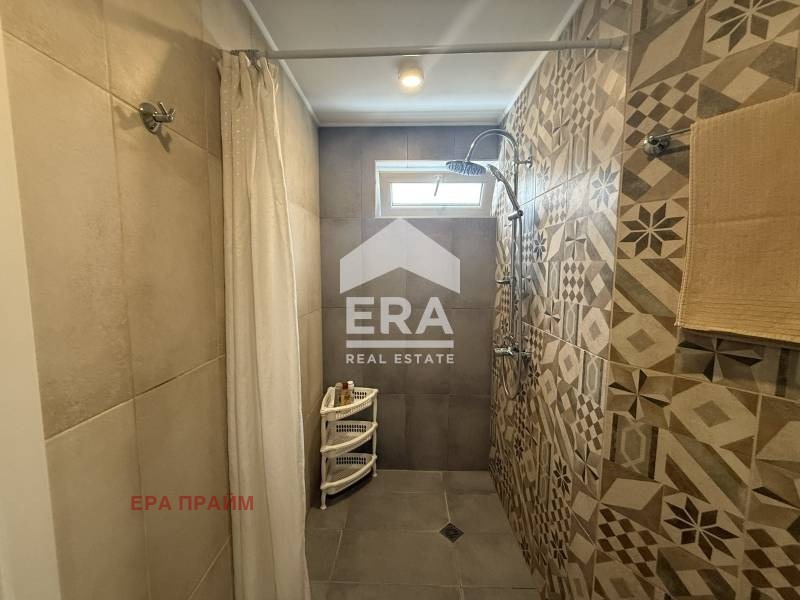 Продава МНОГОСТАЕН, гр. Варна, Център, снимка 6 - Апартаменти - 54708842