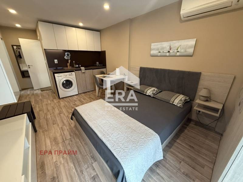 Продава МНОГОСТАЕН, гр. Варна, Център, снимка 13 - Апартаменти - 54708842