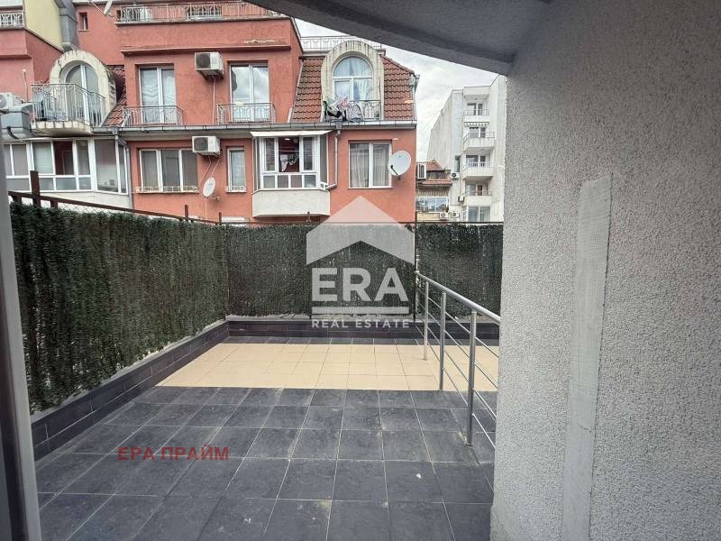 Продава МНОГОСТАЕН, гр. Варна, Център, снимка 14 - Апартаменти - 54708842