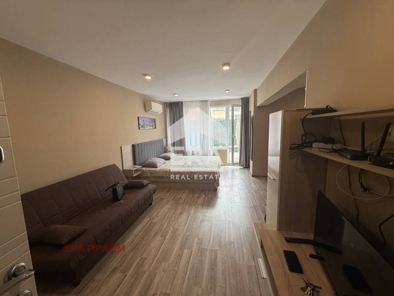 Продава МНОГОСТАЕН, гр. Варна, Център, снимка 10 - Апартаменти - 54708842