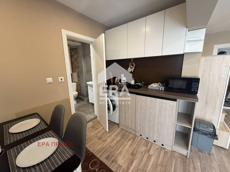 Продава МНОГОСТАЕН, гр. Варна, Център, снимка 3 - Апартаменти - 54708842