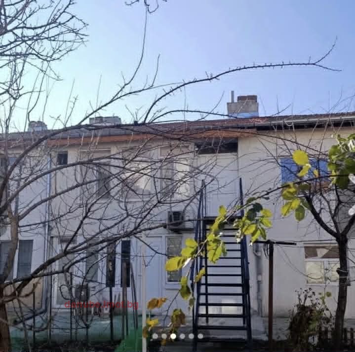 Продава ЕТАЖ ОТ КЪЩА, гр. Русе, Широк център, снимка 5 - Етаж от къща - 55889908