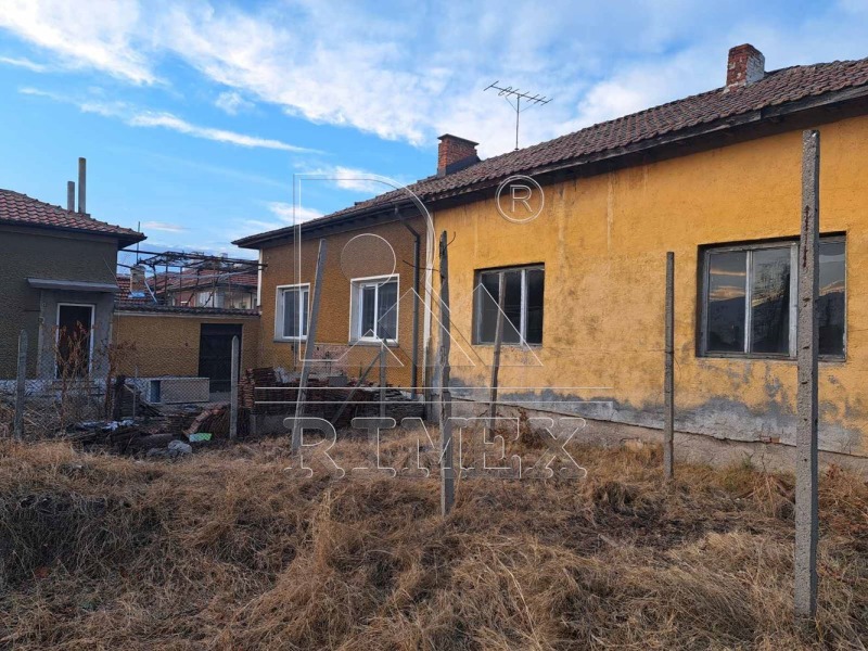 Продава КЪЩА, с. Крумово, област Пловдив, снимка 1 - Къщи - 48206412