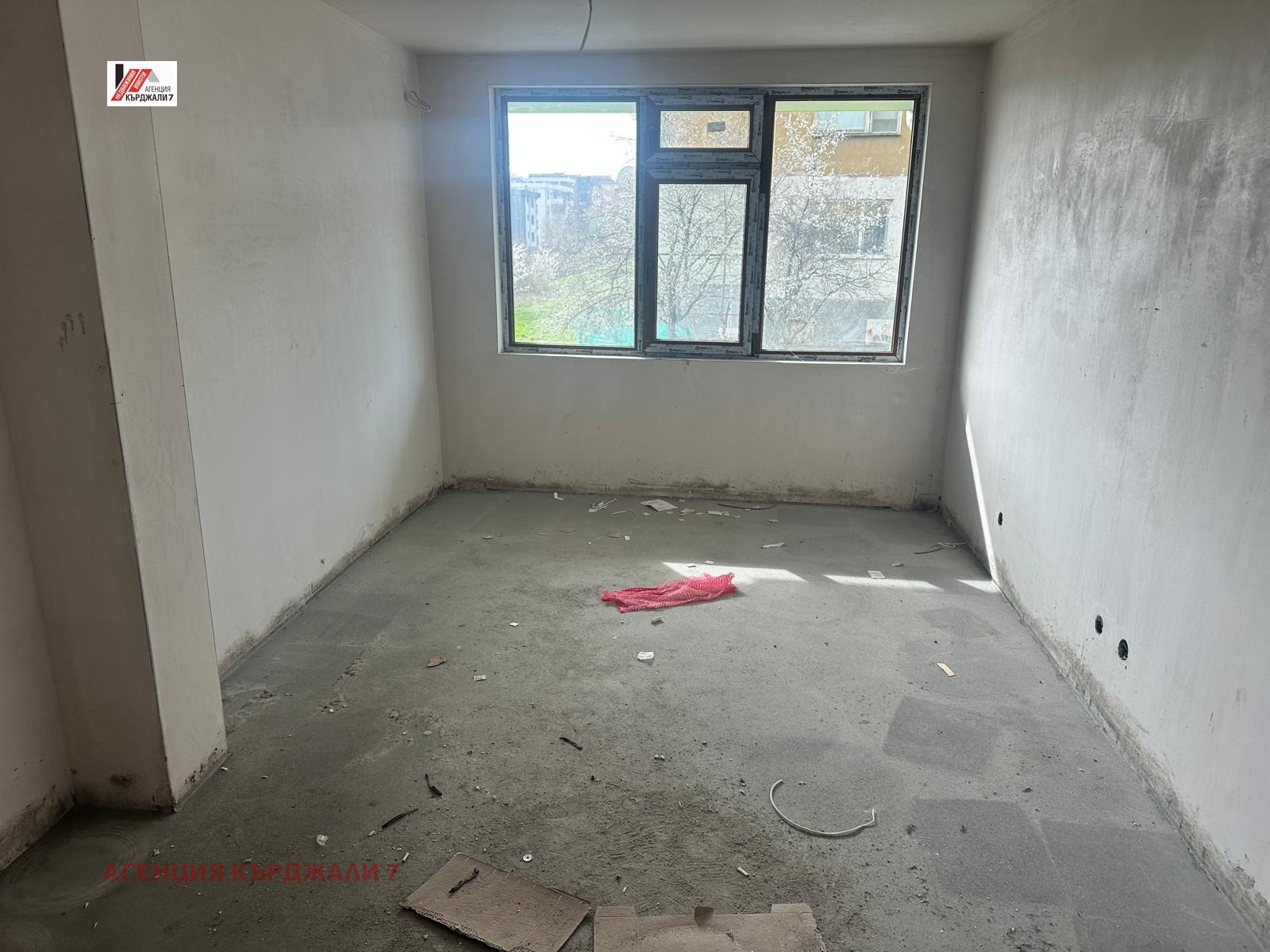 Продава 2-СТАЕН, гр. Кърджали, Възрожденци, снимка 2 - Апартаменти - 54118976