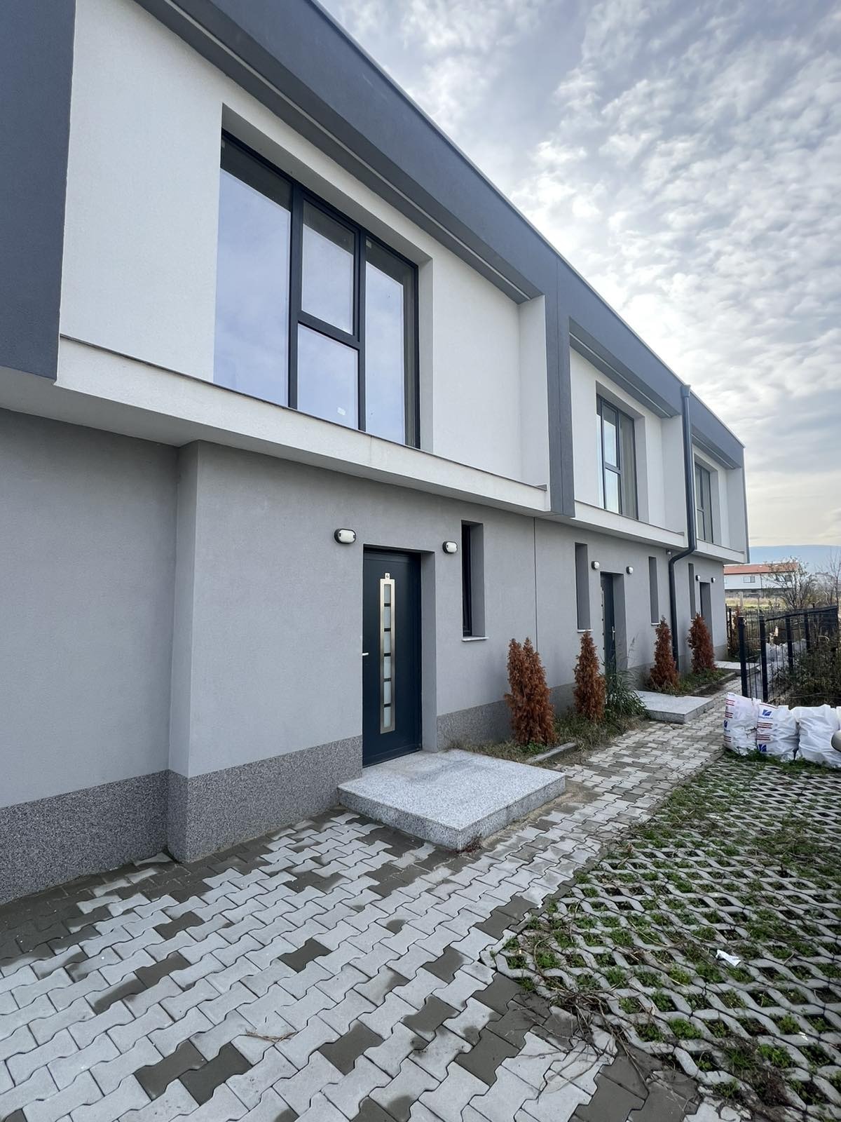 Продава КЪЩА, с. Първенец, област Пловдив, снимка 2 - Къщи - 55085519