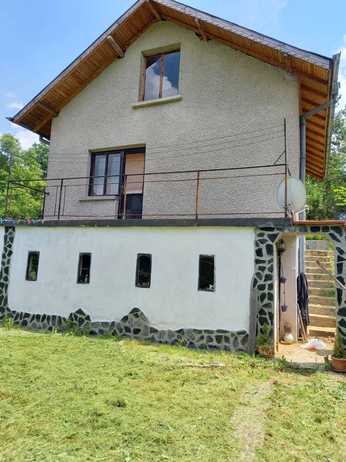 Продава КЪЩА, с. Желен, област София област