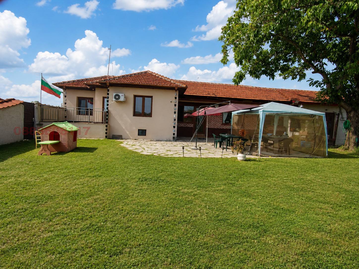 Продава КЪЩА, с. Стрелци, област Пловдив